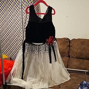 Girls dress